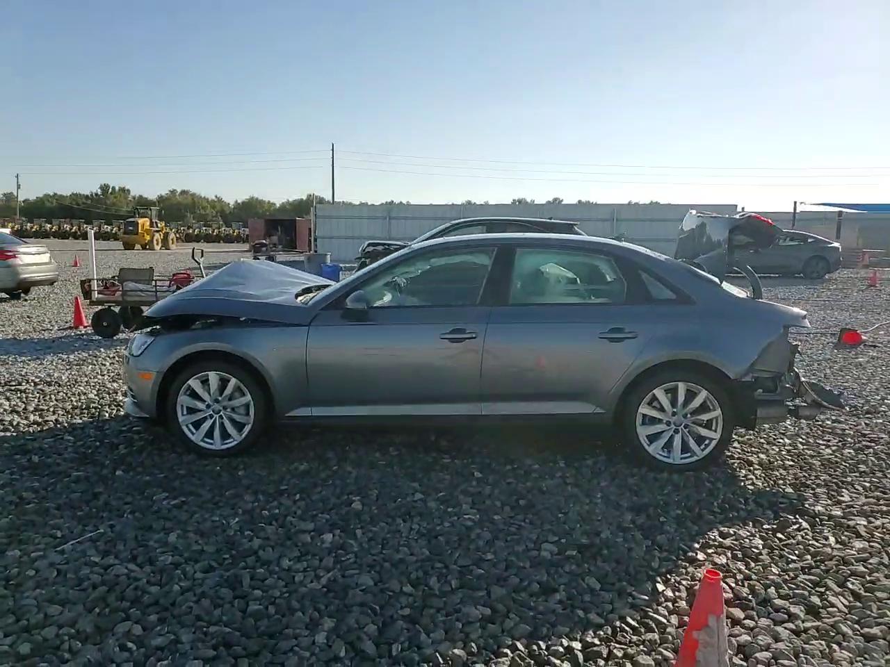 Фото: WAUANAF44HN062065