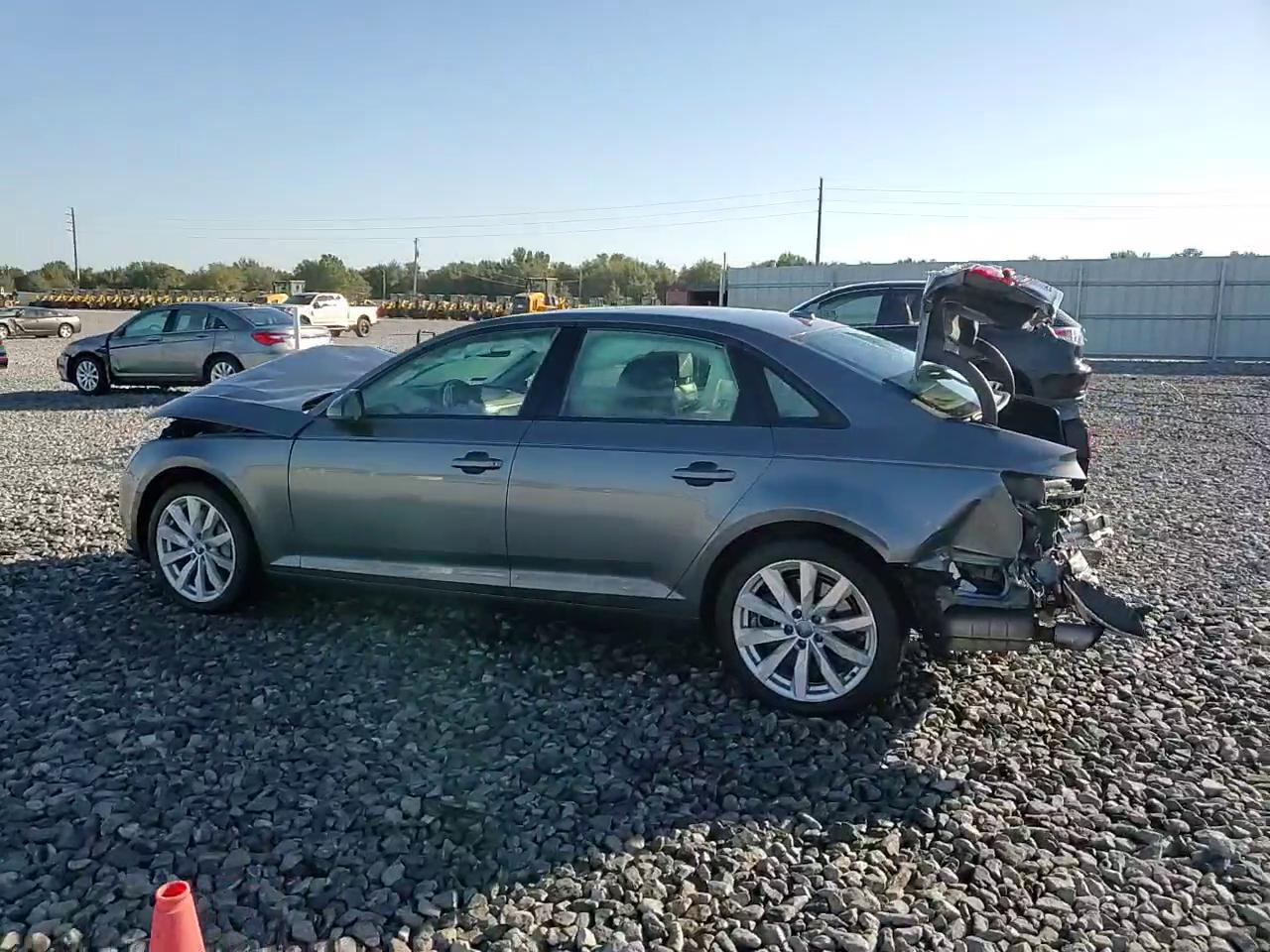 Фото: WAUANAF44HN062065