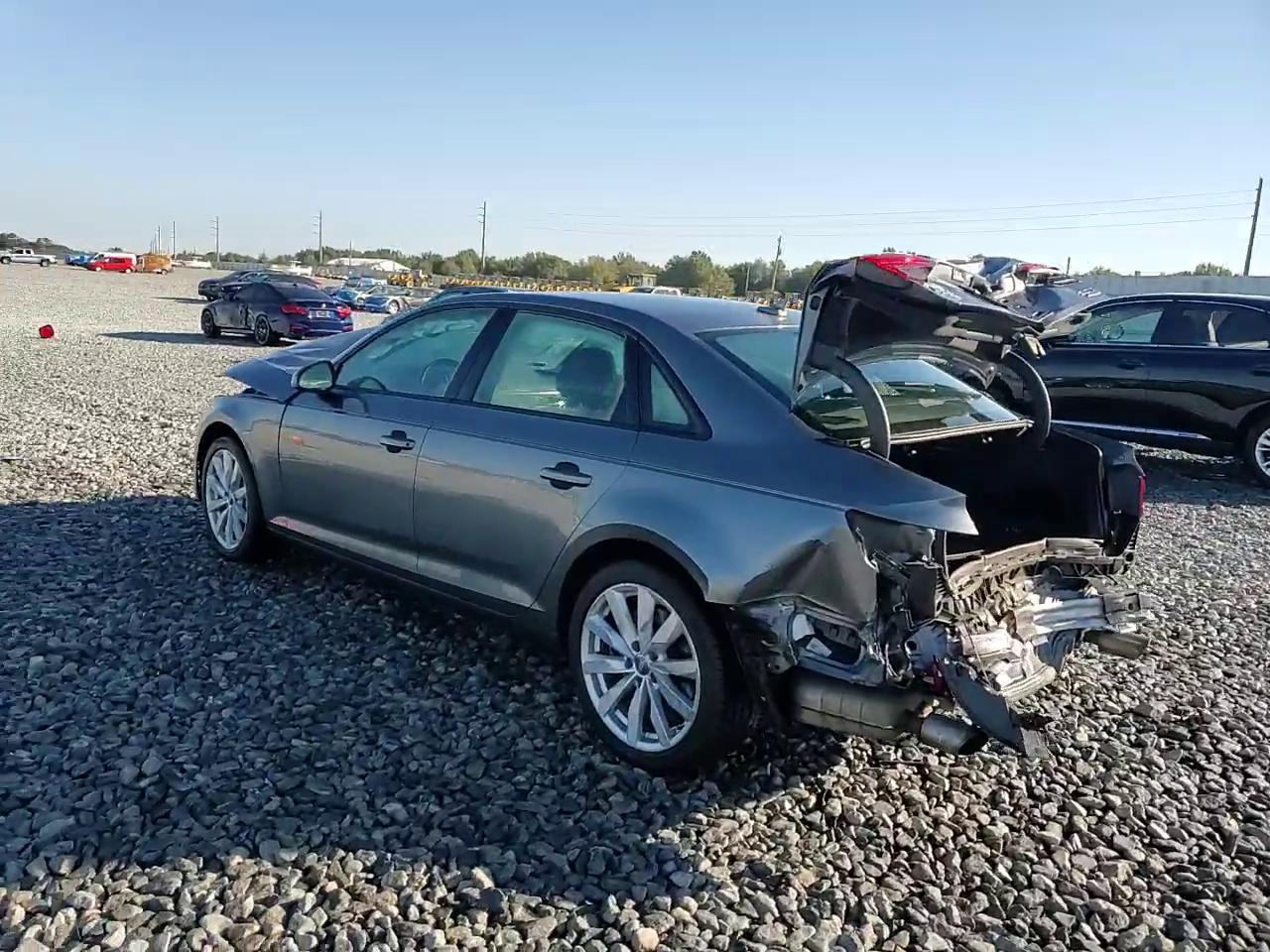 Фото: WAUANAF44HN062065