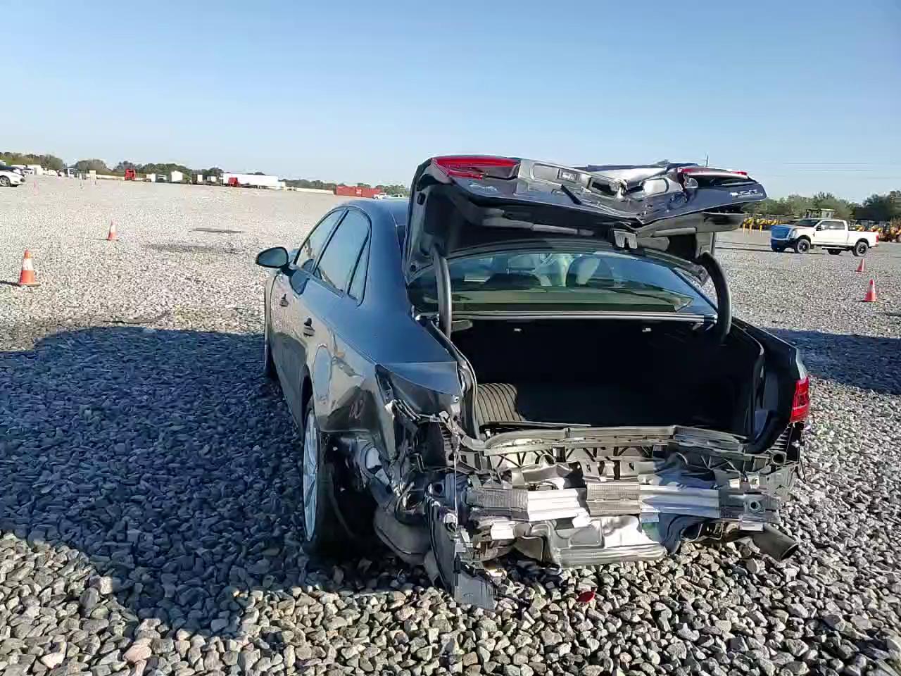 Фото: WAUANAF44HN062065