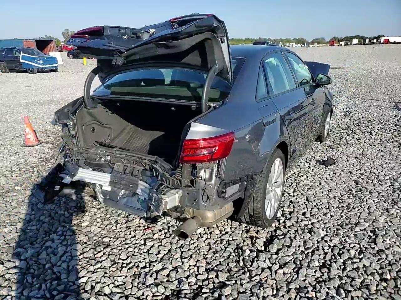 Фото: WAUANAF44HN062065