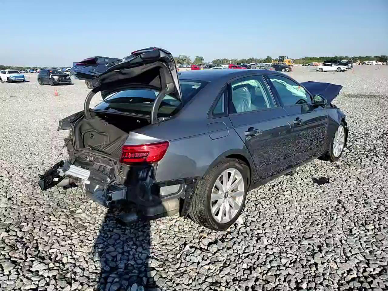 Фото: WAUANAF44HN062065