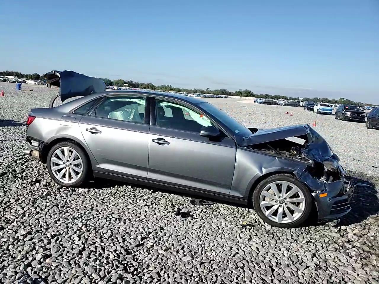 Фото: WAUANAF44HN062065