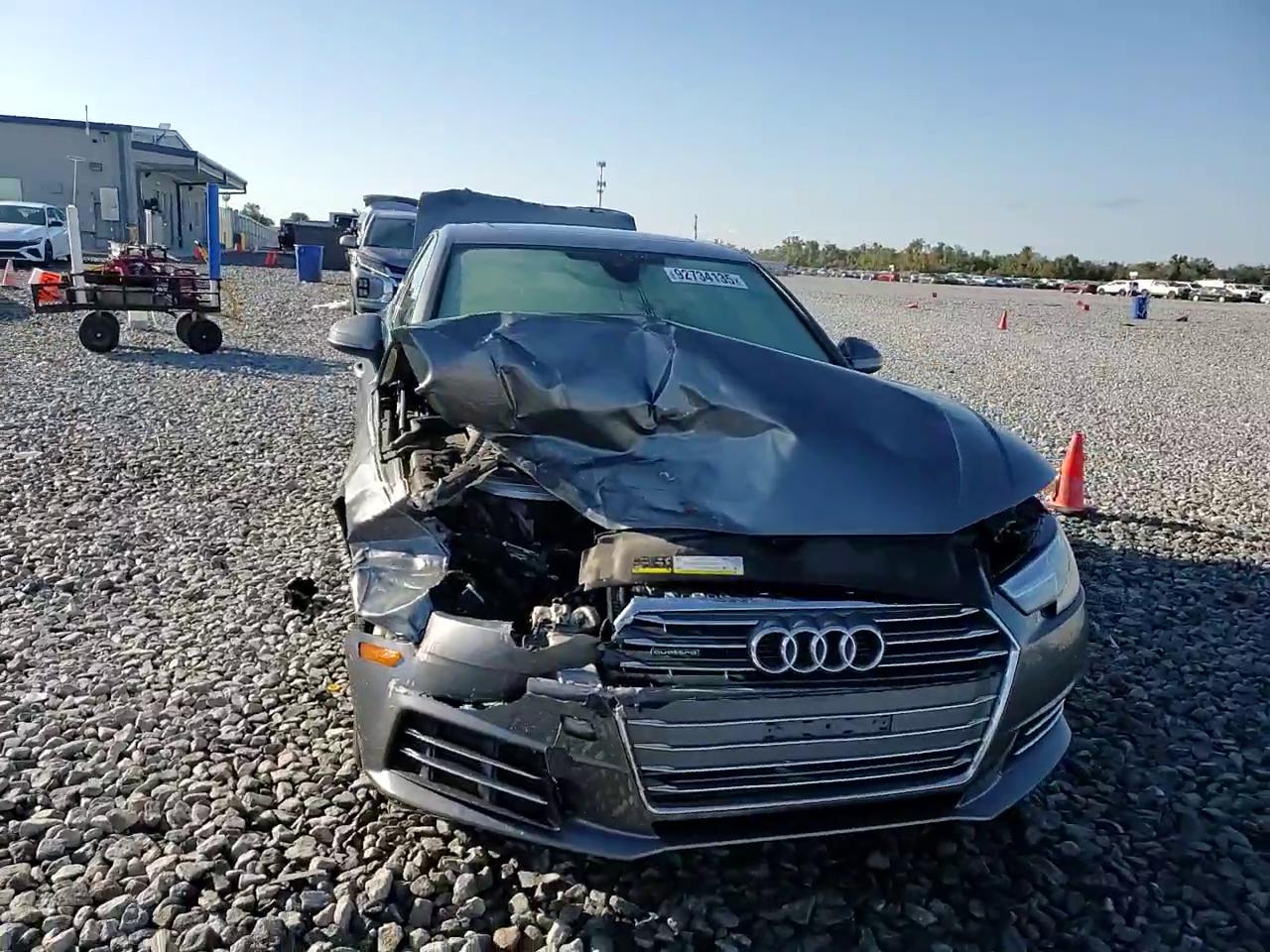 Фото: WAUANAF44HN062065