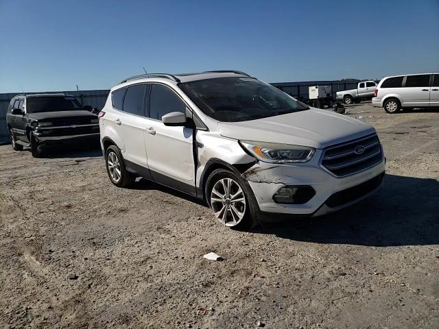 2017 Ford Escape Se VIN: 1FMCU0G93HUD49109 Lot: 92622435