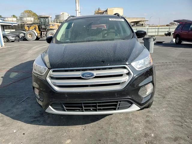 2018 Ford Escape Se VIN: 1FMCU0G98JUC89303 Lot: 93228805