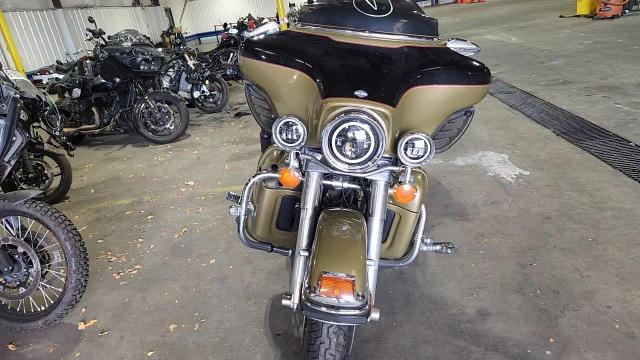 2007 Harley-Davidson Flhtcui VIN: 1HD1FC4147Y628158 Lot: 90752295