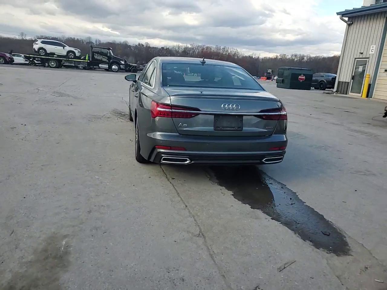 Фото: WAUL2AF21KN106224