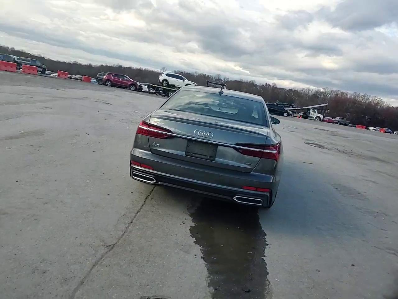 Фото: WAUL2AF21KN106224