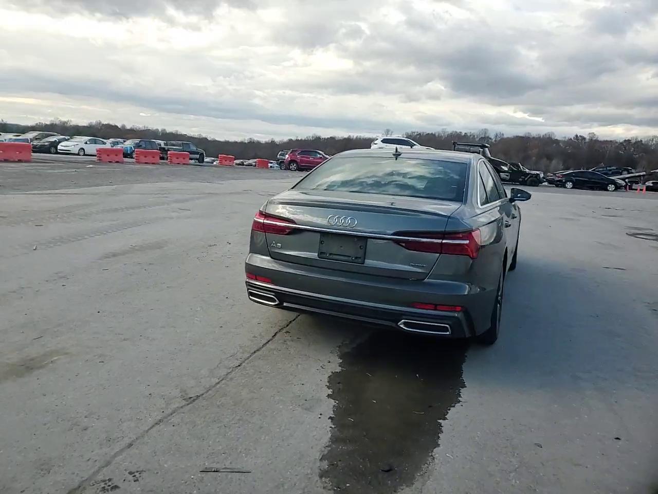 Фото: WAUL2AF21KN106224