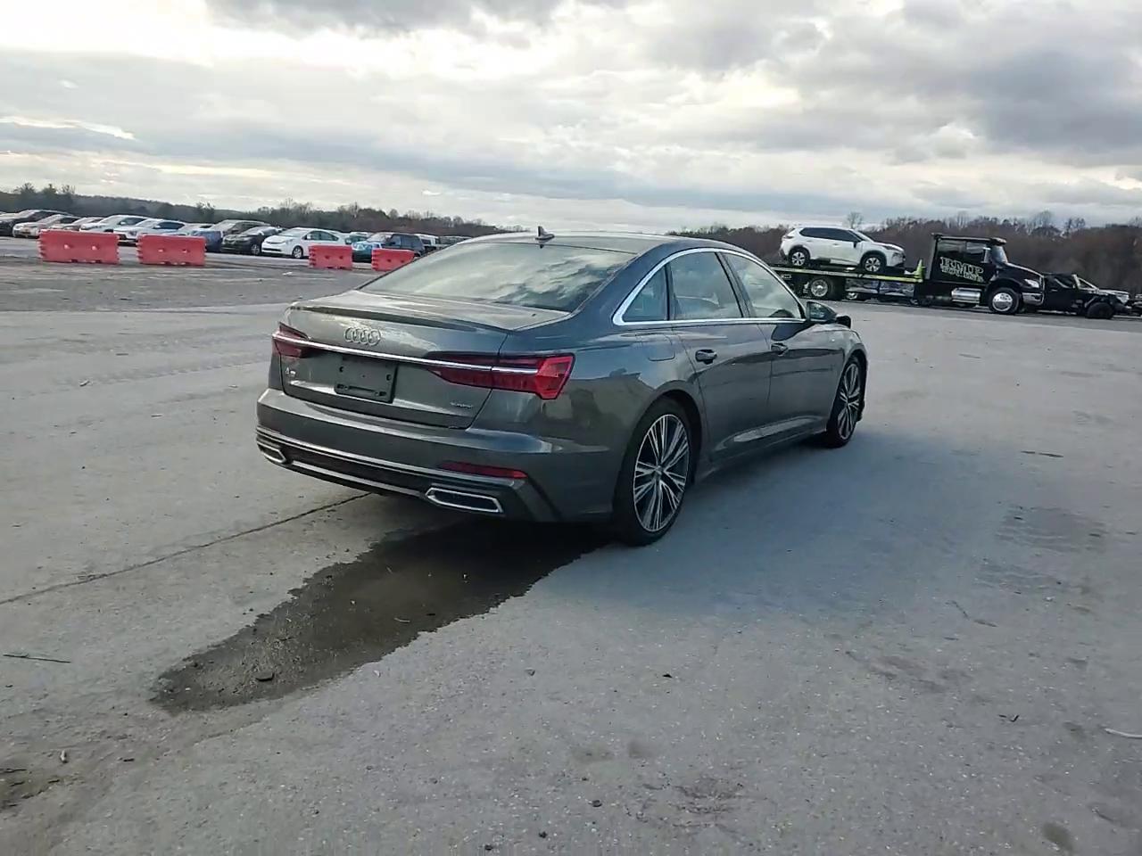 Фото: WAUL2AF21KN106224