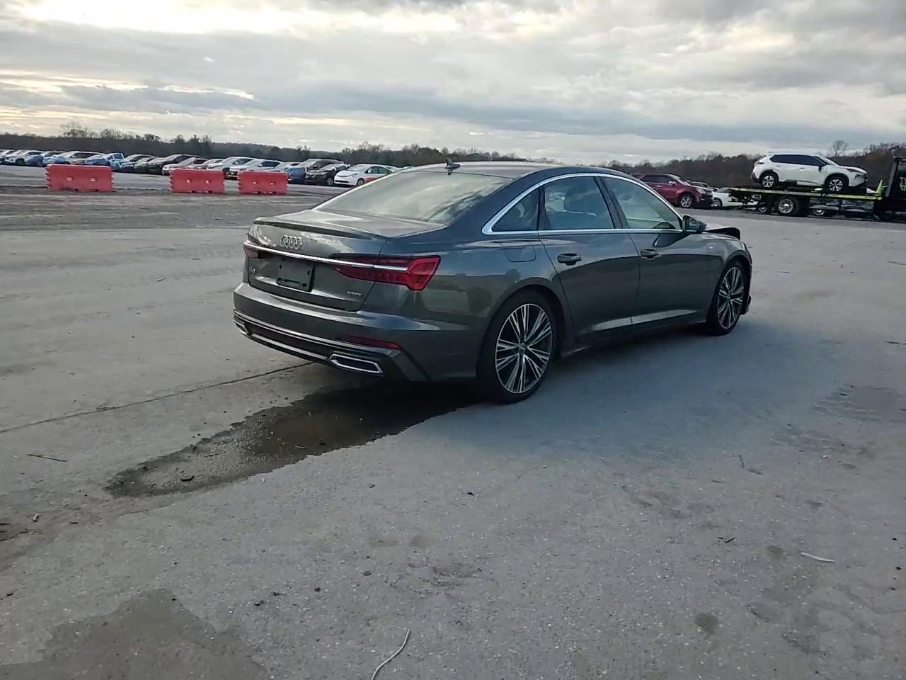 Фото: WAUL2AF21KN106224