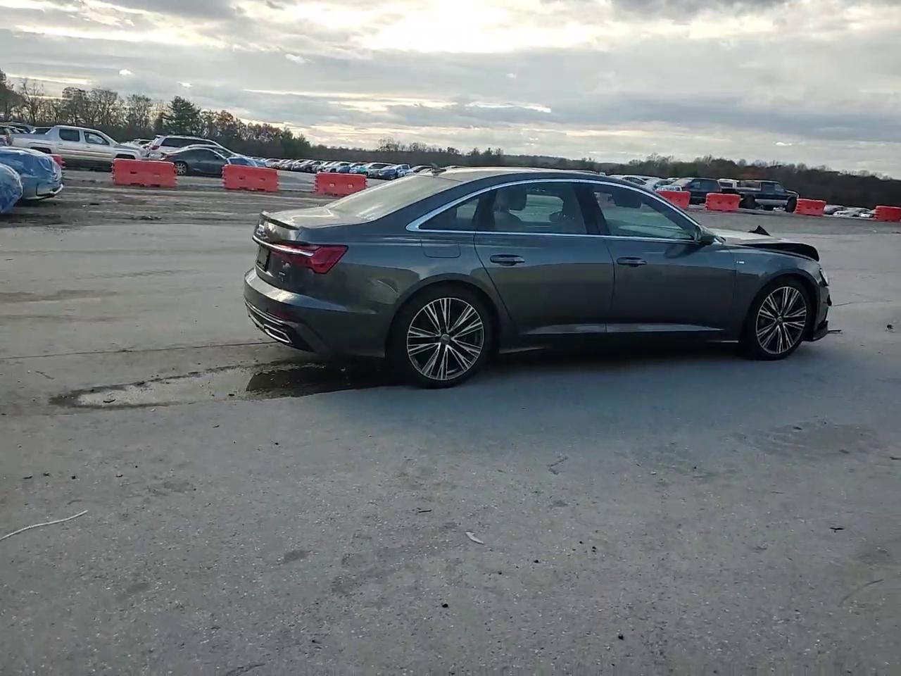 Фото: WAUL2AF21KN106224