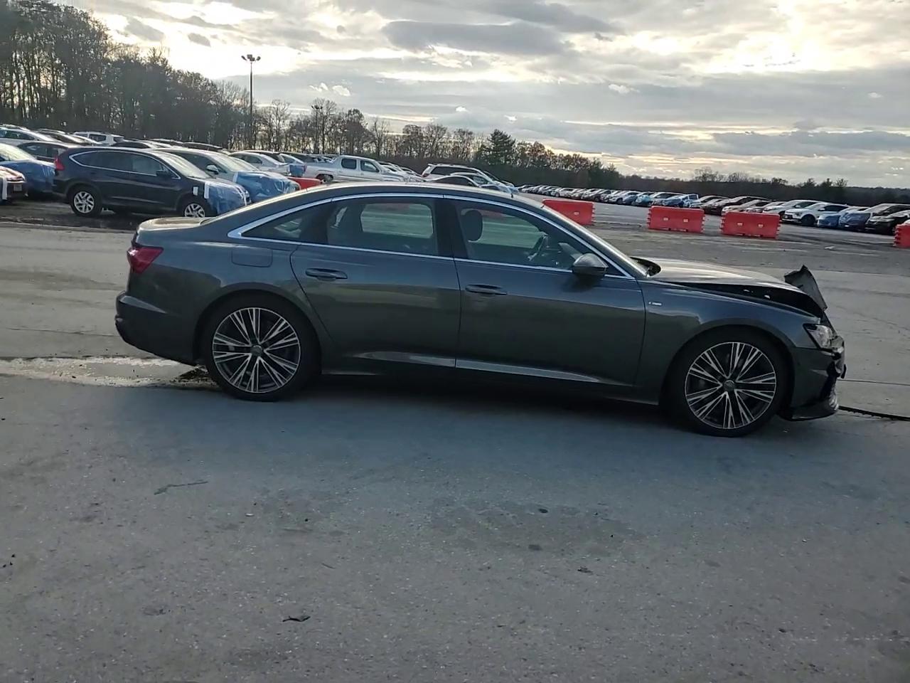 Фото: WAUL2AF21KN106224