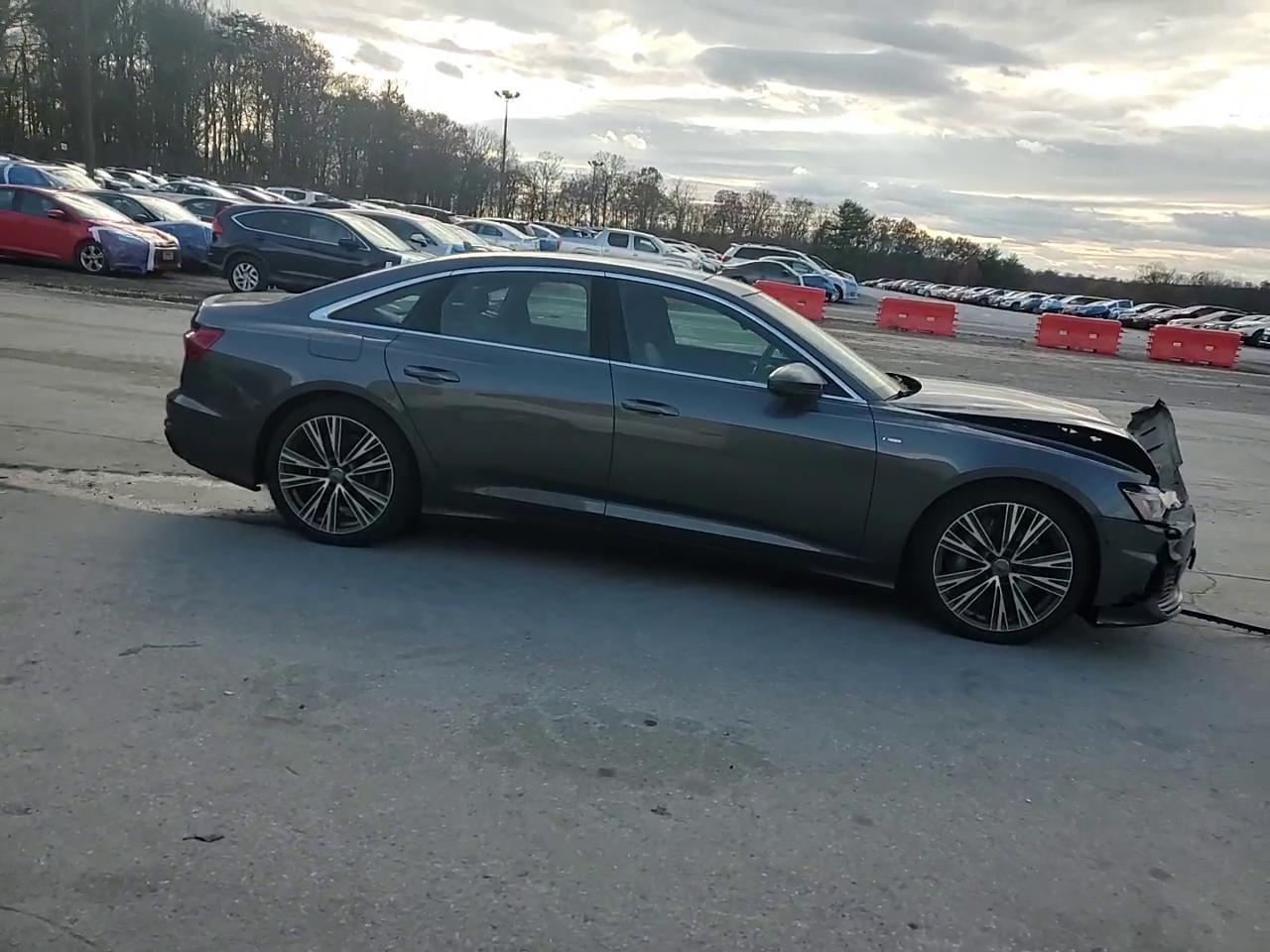 Фото: WAUL2AF21KN106224