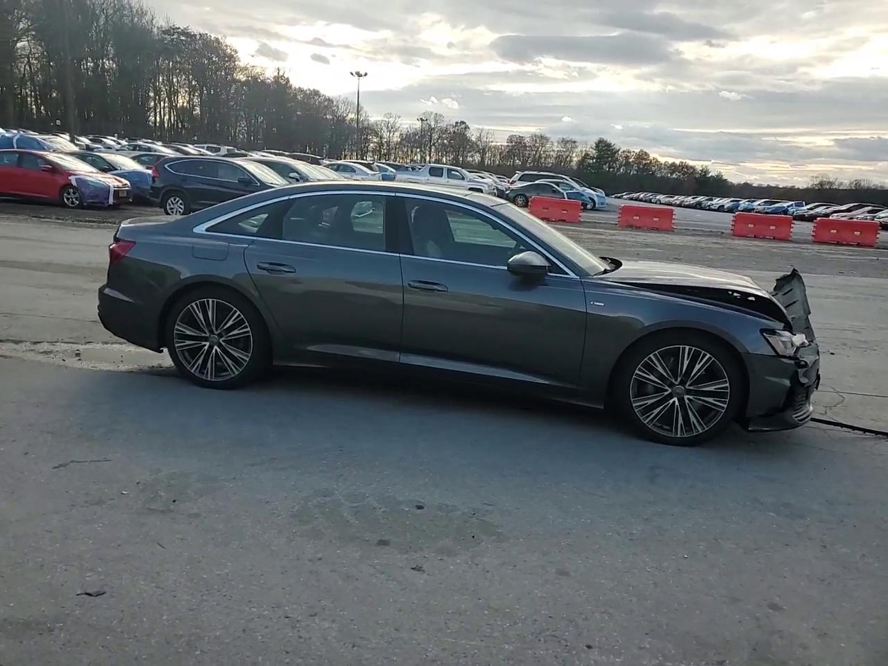 Фото: WAUL2AF21KN106224