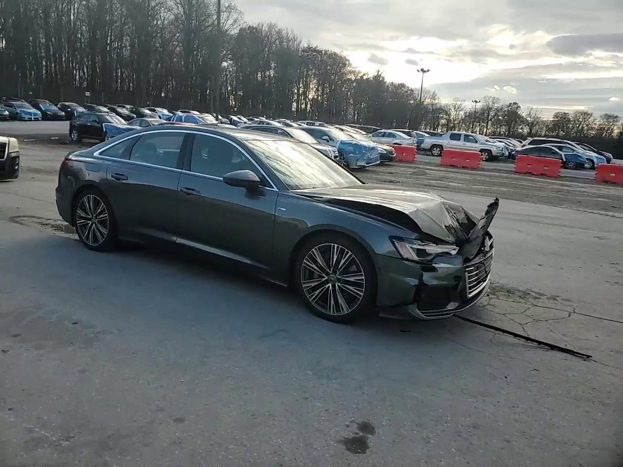 Фото: WAUL2AF21KN106224