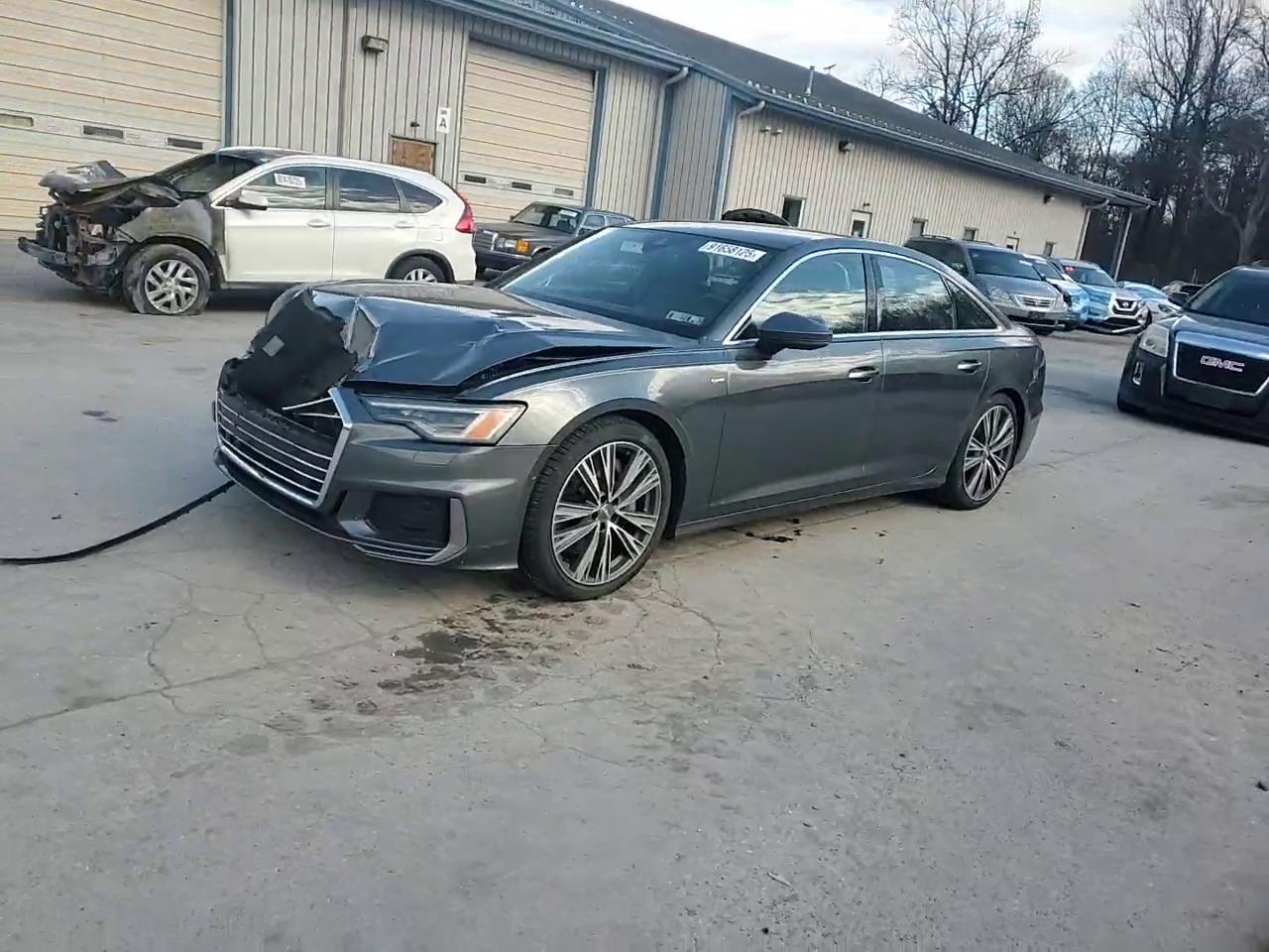 Фото: WAUL2AF21KN106224