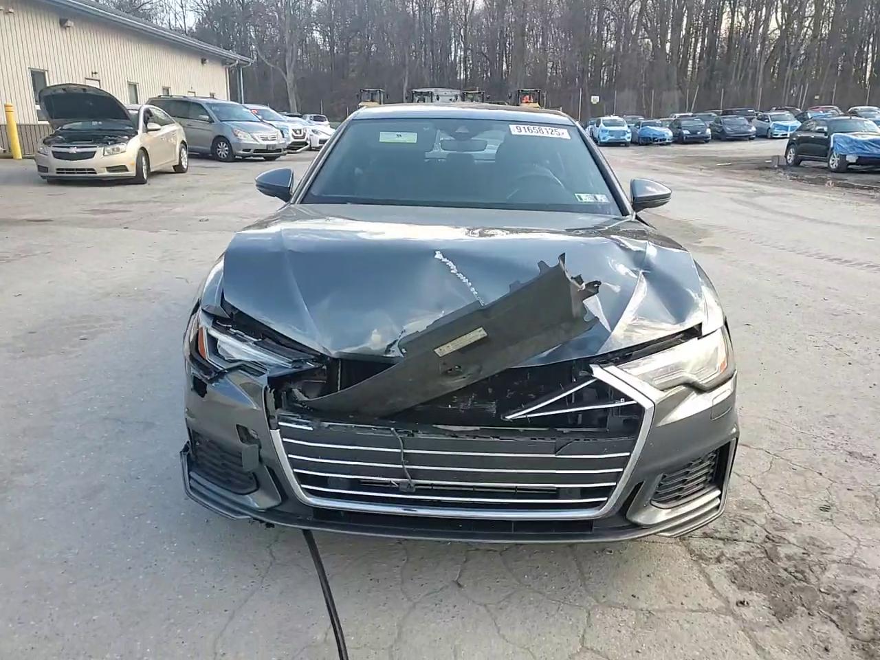 Фото: WAUL2AF21KN106224