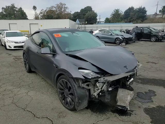 2022 Tesla Model Y VIN: 7SAYGDEF9NF359474 Lot: 92028845