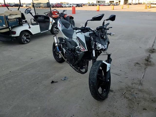 2022 Kawasaki Er400 D VIN: JKAERKD15NDAF9550 Lot: 94140595