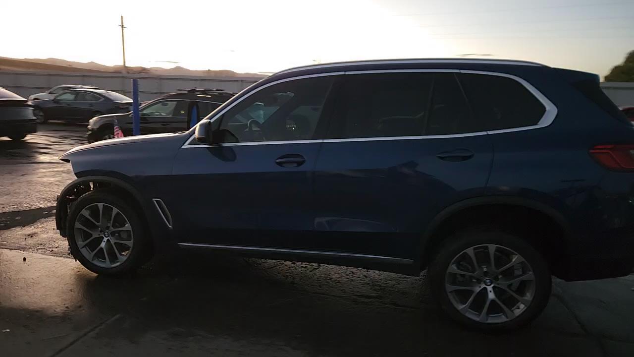 Фото: 5UXCR6C56KLL05869