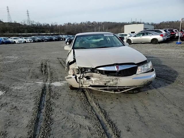 1999 Lincoln Continental VIN: 1LNHM97V8XY715869 Lot: 94039005