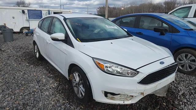 2016 Ford Focus Se VIN: 1FADP3K29GL213511 Lot: 94357295