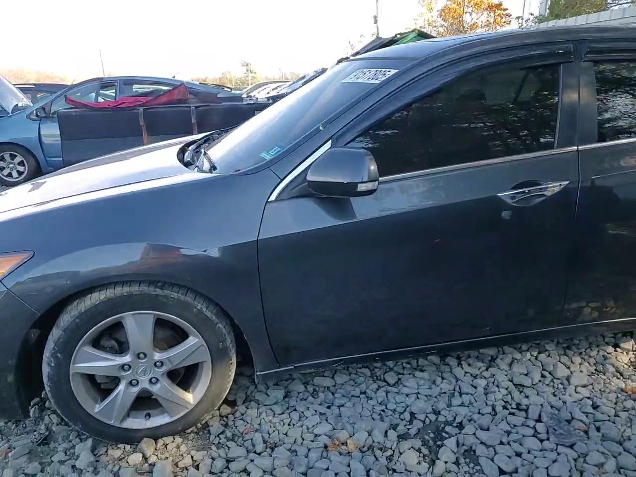 Фото: JH4CU2F48CC027729