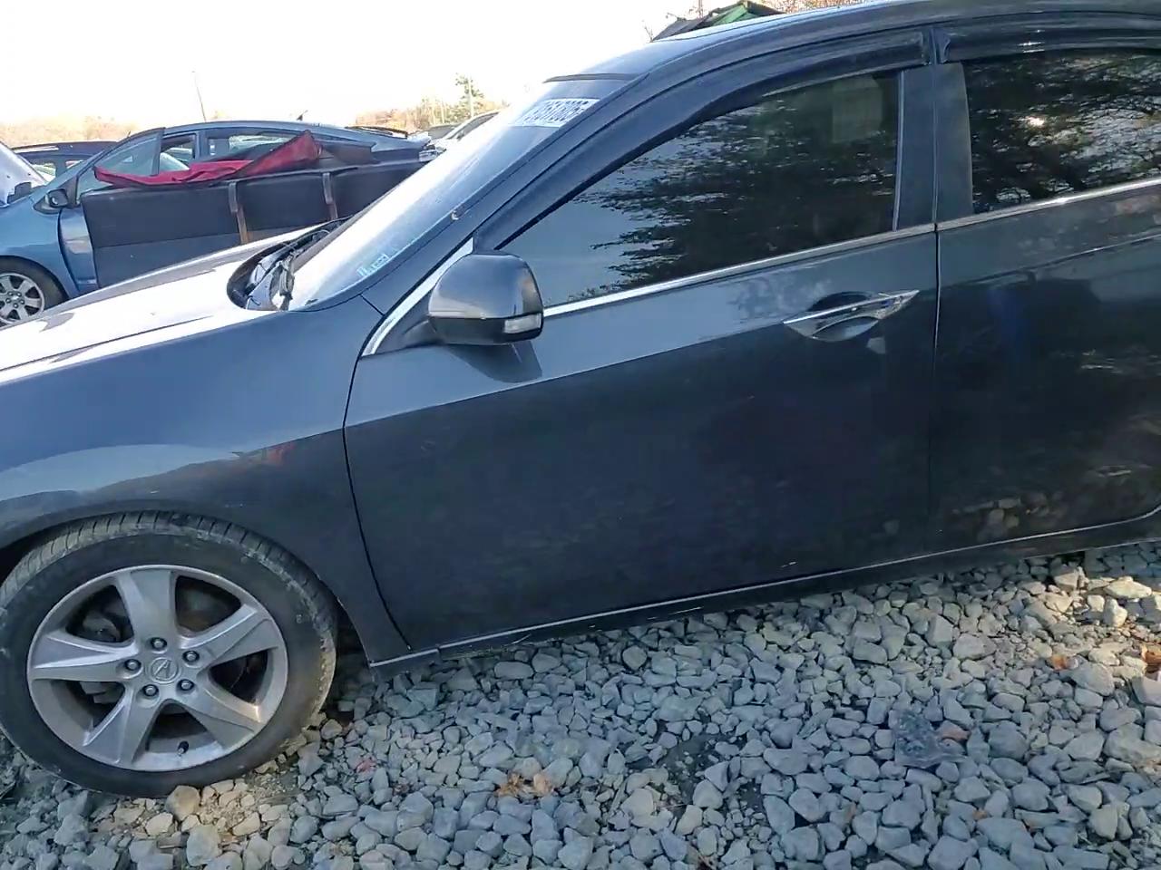 Фото: JH4CU2F48CC027729