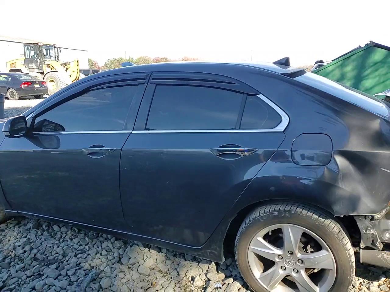 Фото: JH4CU2F48CC027729