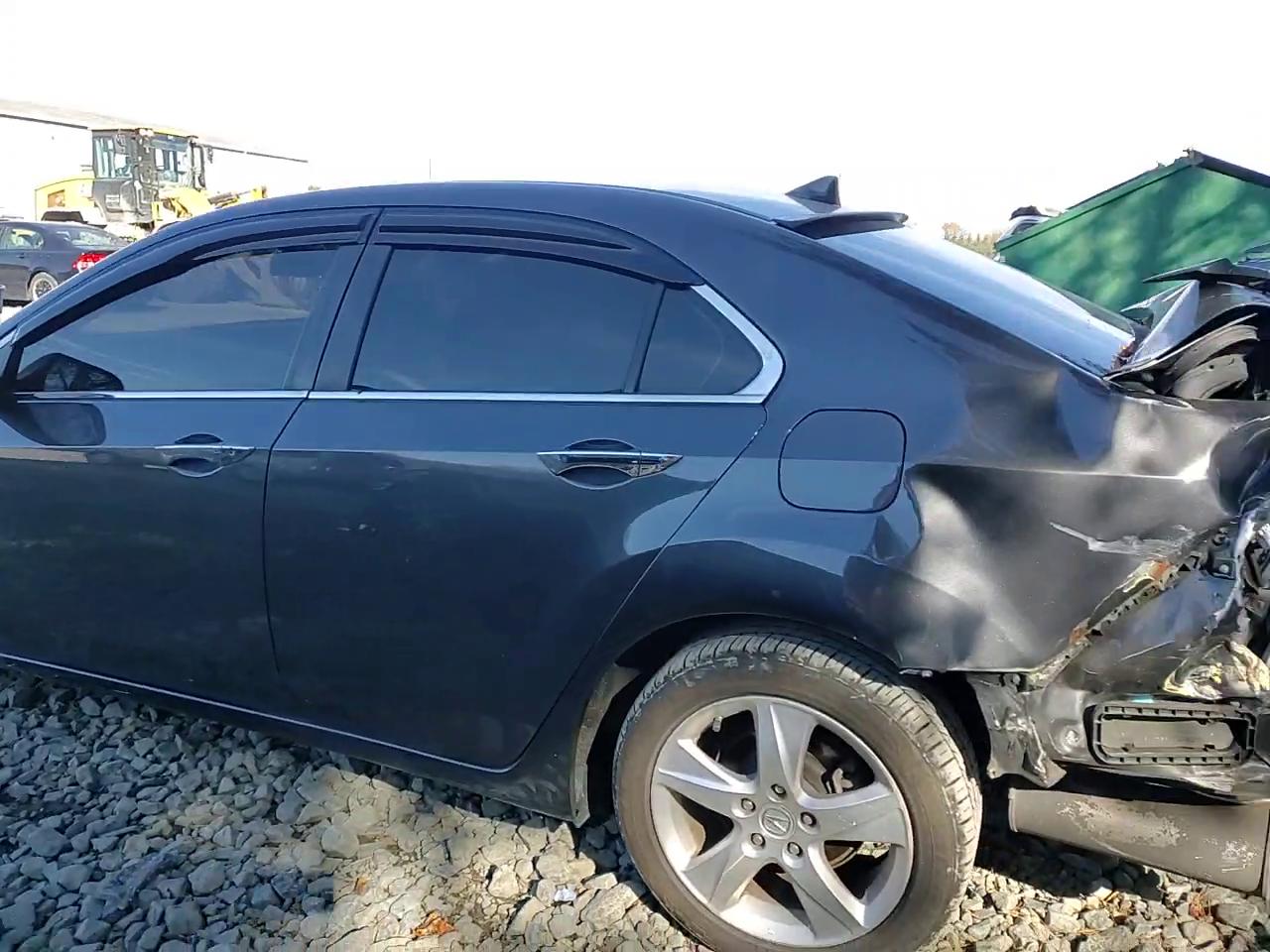 Фото: JH4CU2F48CC027729