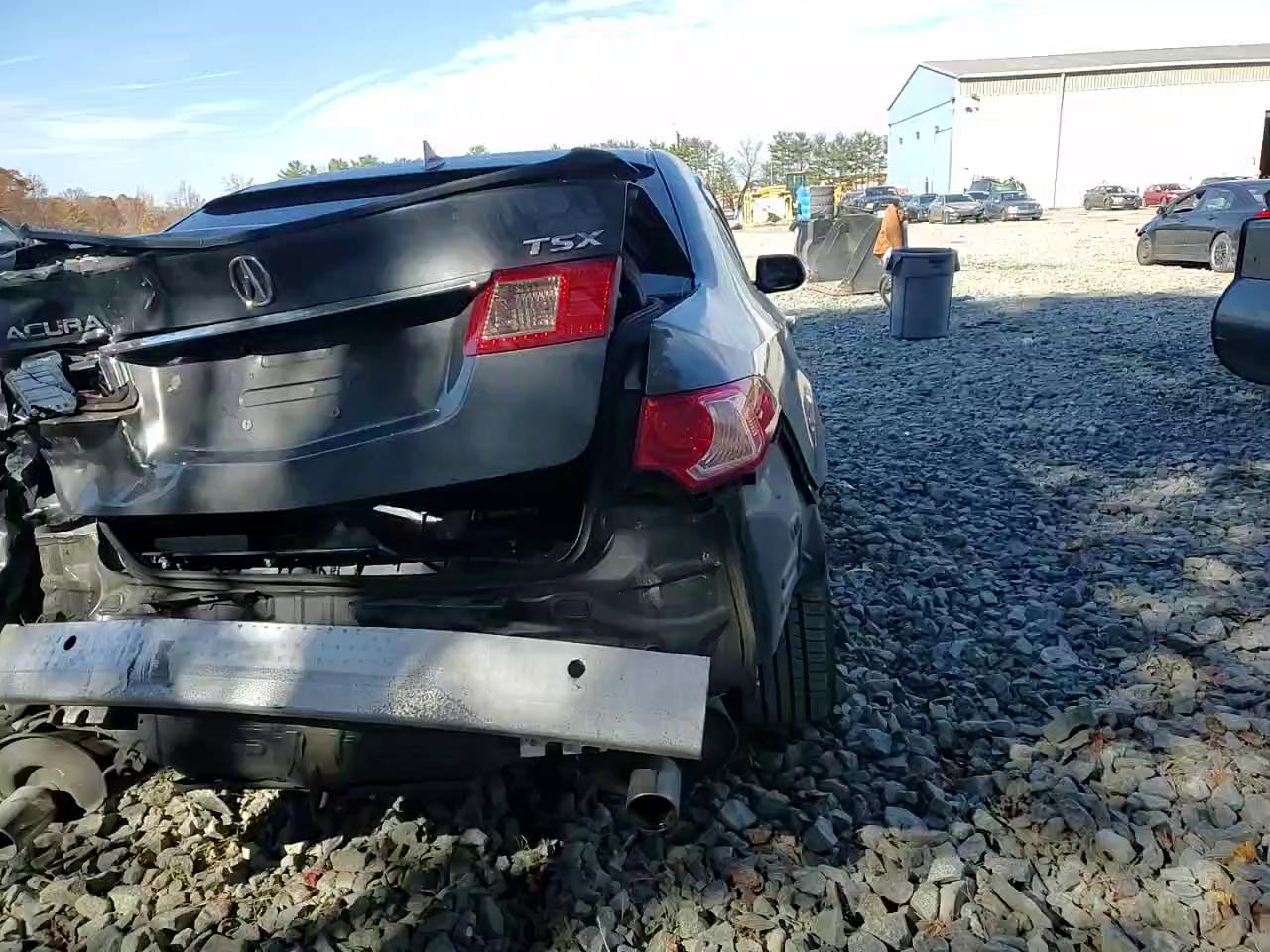 Фото: JH4CU2F48CC027729