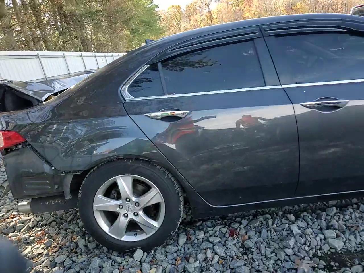 Фото: JH4CU2F48CC027729