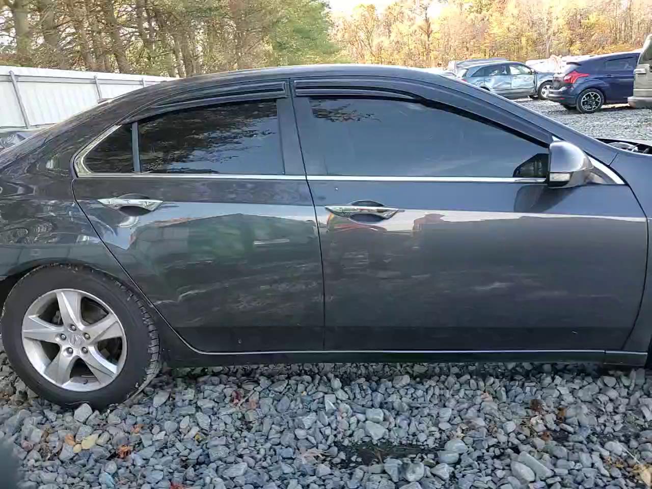 Фото: JH4CU2F48CC027729