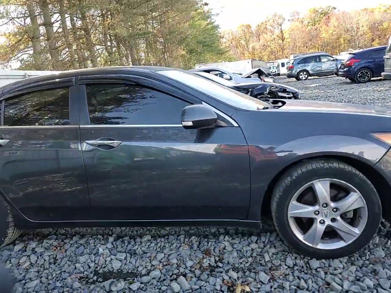 Фото: JH4CU2F48CC027729