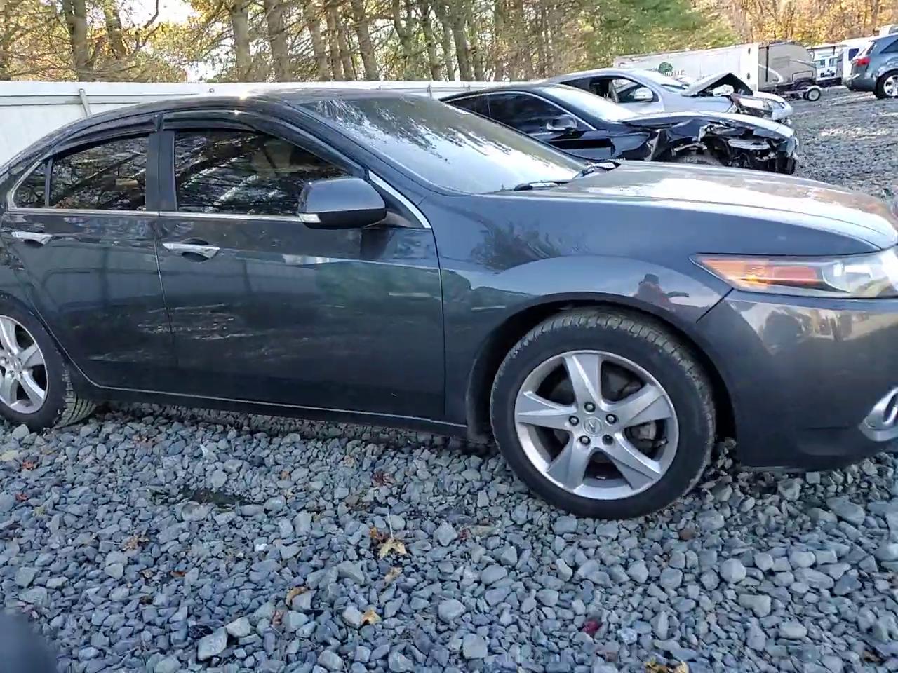 Фото: JH4CU2F48CC027729