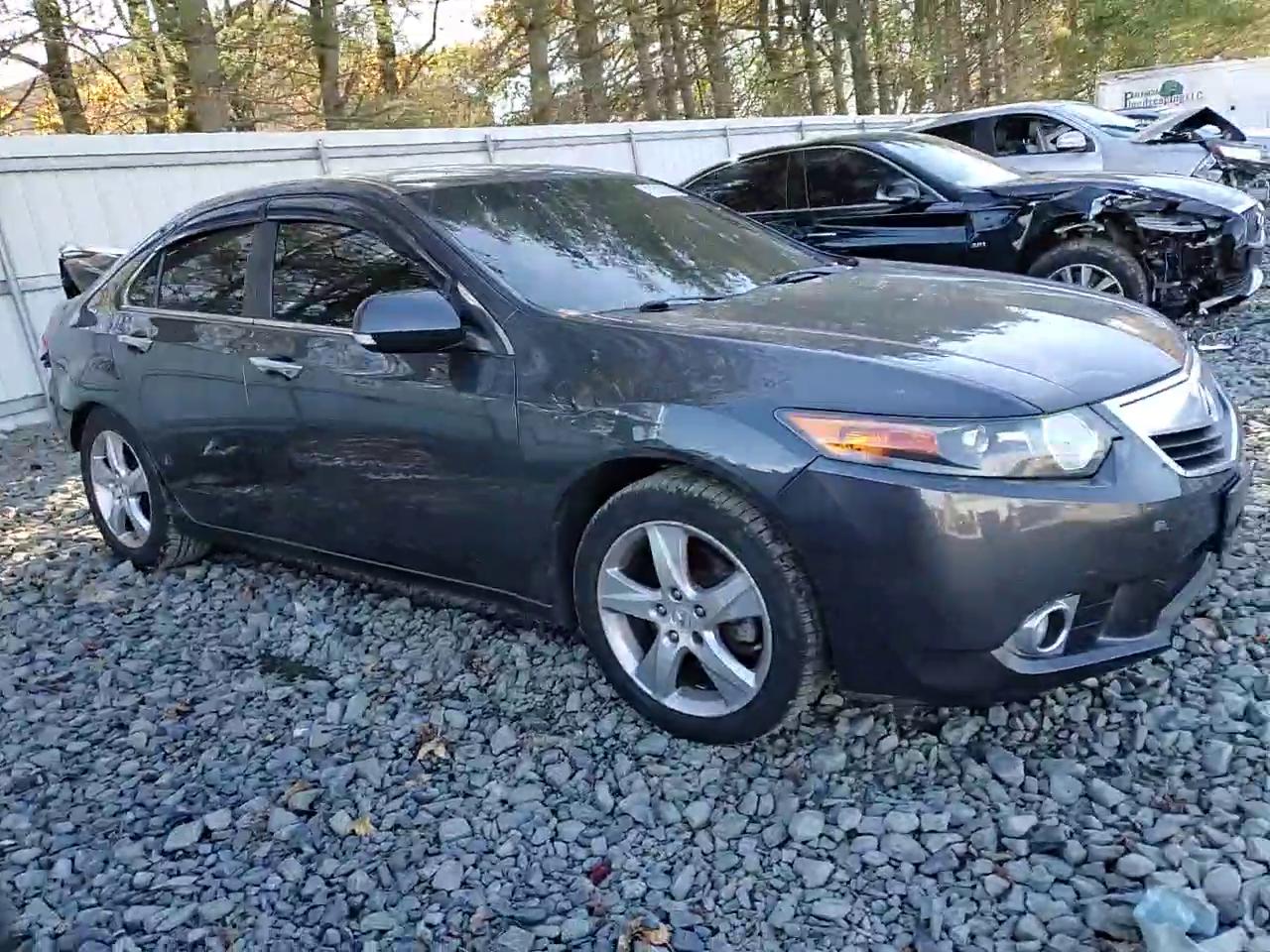 Фото: JH4CU2F48CC027729