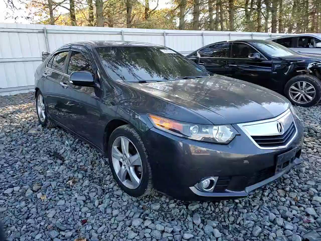 Фото: JH4CU2F48CC027729