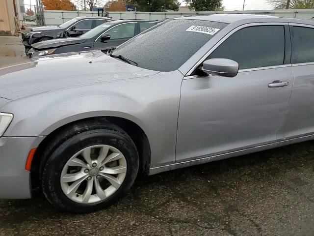 2015 Chrysler 300 Limited VIN: 2C3CCAAG6FH899204 Lot: 91850625