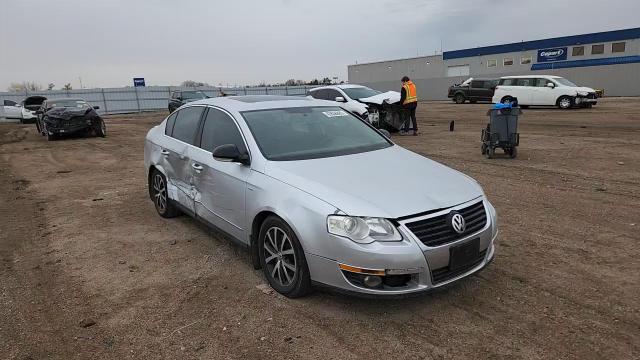 2007 Volkswagen Passat 2.0T VIN: WVWAK73C27P138041 Lot: 93636885
