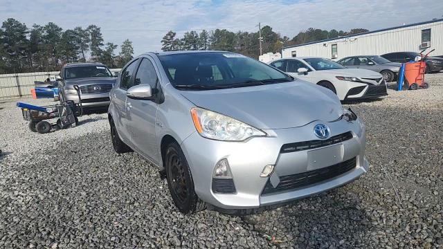 2013 Toyota Prius C VIN: JTDKDTB31D1544710 Lot: 93702995