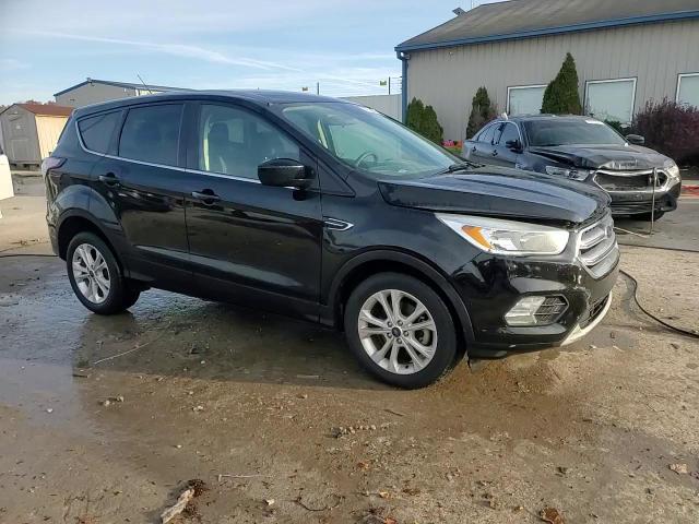 2017 Ford Escape Se VIN: 1FMCU0GD9HUD03210 Lot: 92368825