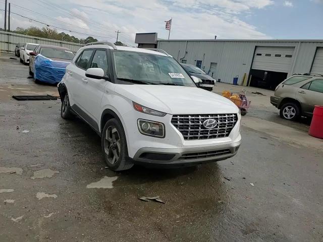 2022 Hyundai Venue Sel VIN: KMHRC8A30NU202550 Lot: 94184085