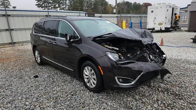 2017 Chrysler Pacifica Touring L VIN: 2C4RC1BG9HR527647 Lot: 93711985