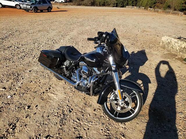 2016 Harley-Davidson Flhxs Street Glide Special VIN: 1HD1KRM10GB645069 Lot: 92505375