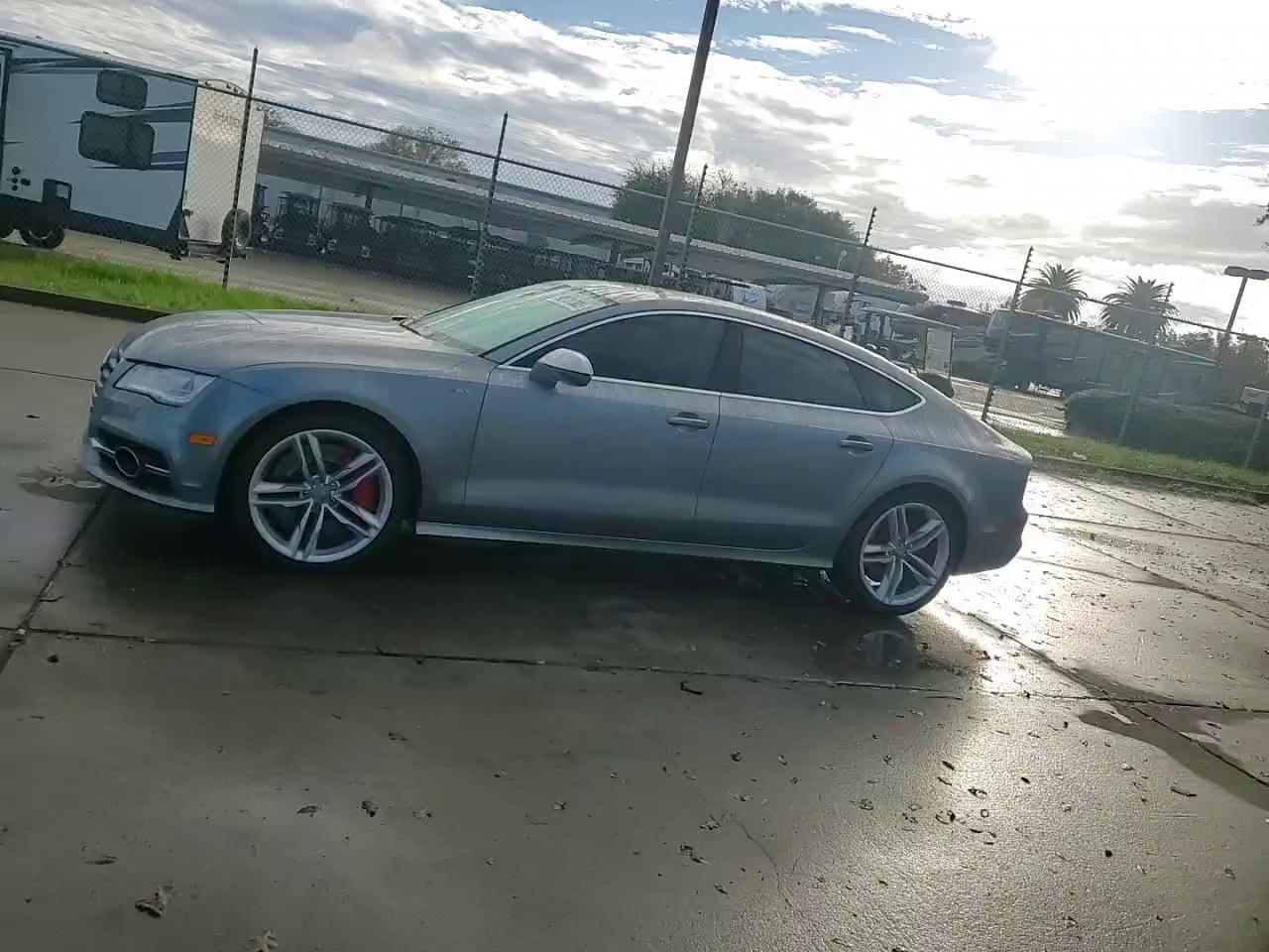 Фото: WAUW2AFC1EN148869