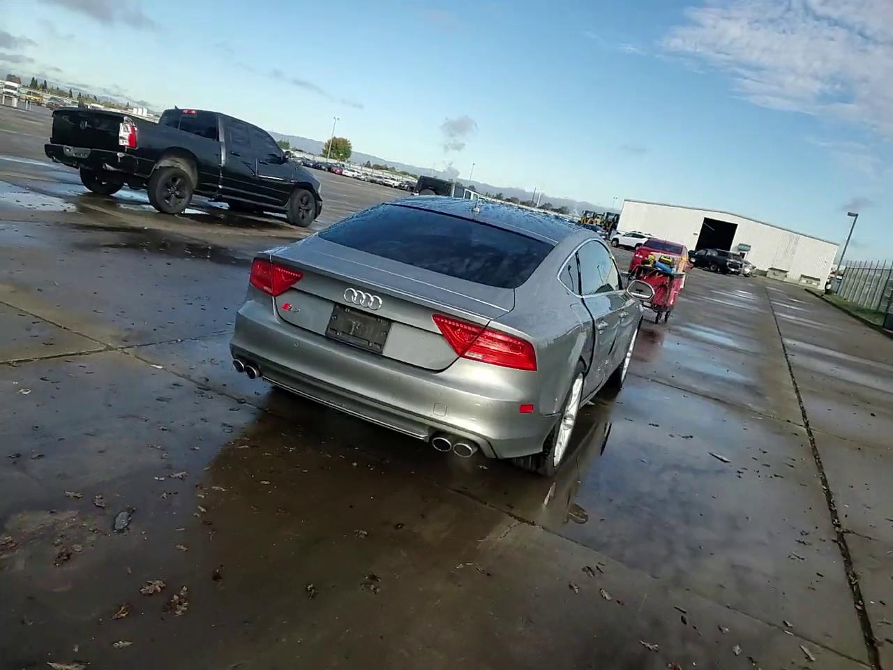 Фото: WAUW2AFC1EN148869