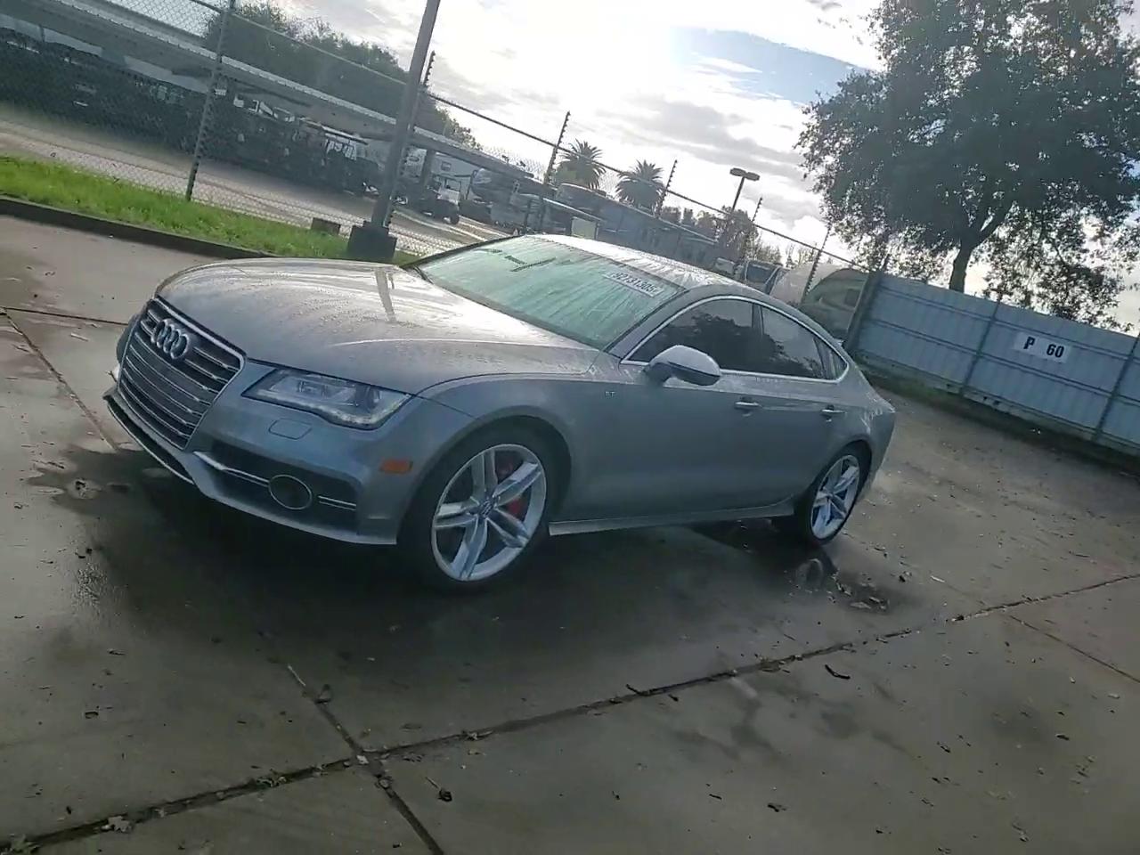 Фото: WAUW2AFC1EN148869