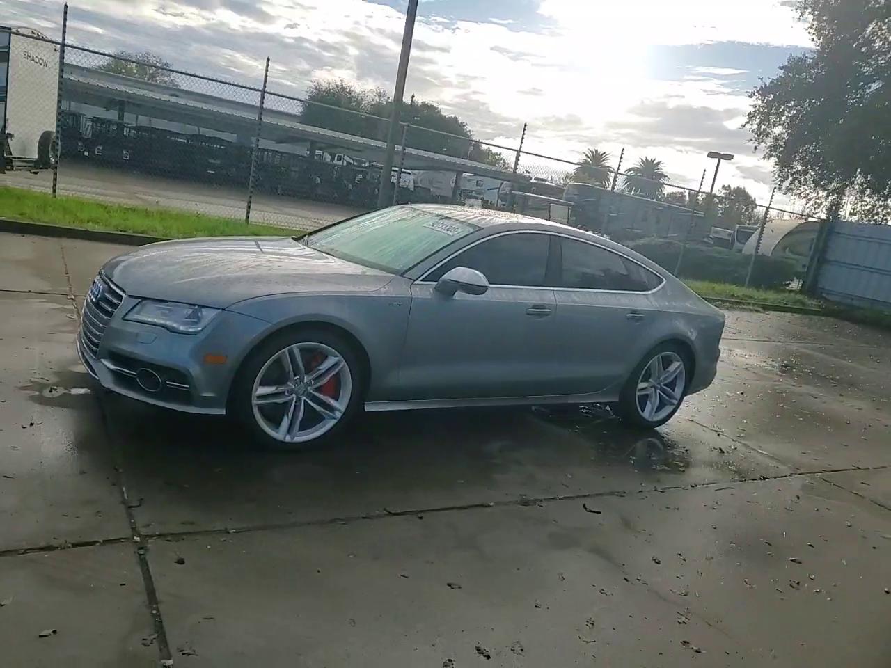 Фото: WAUW2AFC1EN148869